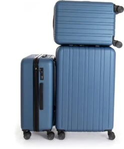 AttitudeZ Azur Reiskoffer Medium Blauw 67cm - TSA-slot -Trolley Winkel 1005x1200