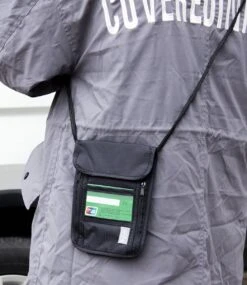 PD ® - Nektasje Zwart - Reisportemonnee - Travel Wallet - Reis Organizer - Reisdocumenten Organizer. -Trolley Winkel 1040x1200 2