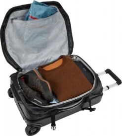 Thule Chasm Handbagagekoffer 55cm/22" - Zwart 29 Thule Chasm Handbagagekoffer 55cm/22" - Zwart -Trolley Winkel 1083x1200 3
