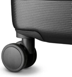 Swiss Alpine 2.0 - Reiskoffer - 67 Cm - 4 Wielen - Zwart 13 Swiss Alpine 2.0 - Reiskoffer - 67 Cm - 4 Wielen - Zwart -Trolley Winkel 1121x1200