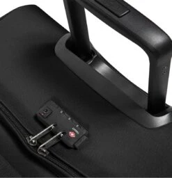 Eastpak TRANVERZ M Reiskoffer (67 X 35.5 X 30 Cm) - Black -Trolley Winkel 1157x1200 4
