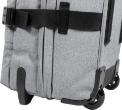 Eastpak TRANVERZ M Reiskoffer (67 X 35.5 X 30 Cm) - Sunday Grey -Trolley Winkel 1200x1081 1