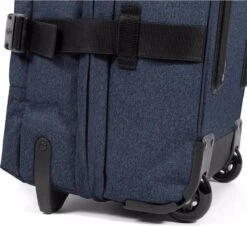 Eastpak TRANVERZ L Reiskoffer (79 X 40 X 33 Cm) - Triple Denim -Trolley Winkel 1200x1096