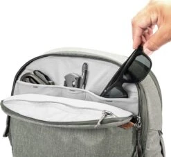 Peak Design Travel Backpack 30l - Sage -Trolley Winkel 1200x1099 2