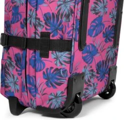 Eastpak TRANVERZ S Reiskoffer, Handbagage (51 X 32.5 X 23 Cm) - Brize Monstera Pink -Trolley Winkel 1200x1160 2