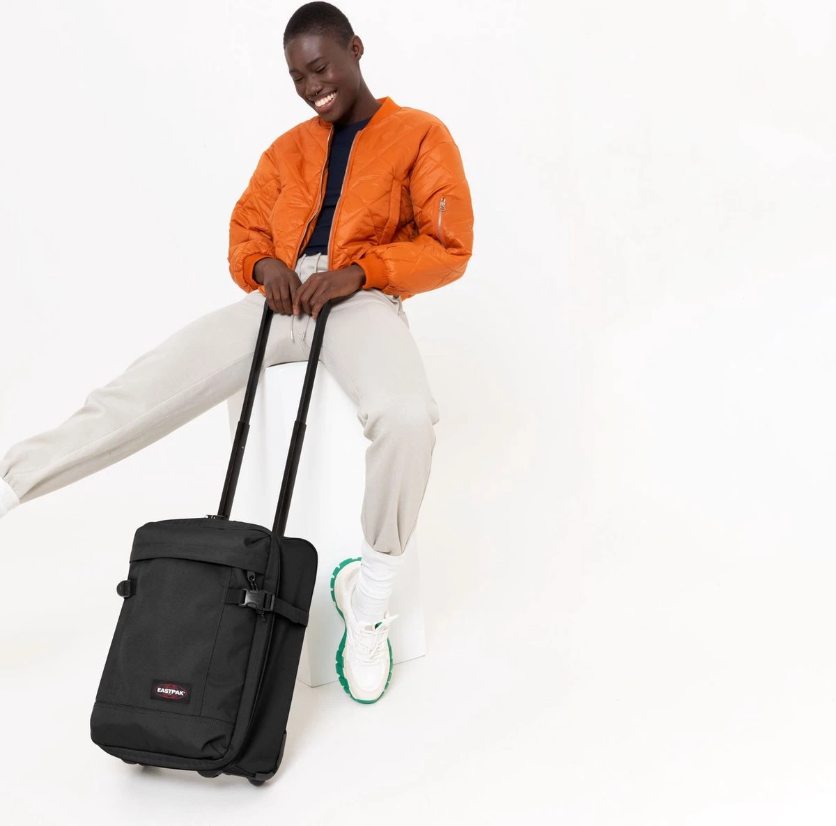 Eastpak TRANVERZ XXS Reiskoffer, Handbagage (45 X 32 X 20 Cm) - Black 9 Eastpak TRANVERZ XXS Reiskoffer, Handbagage (45 X 32 X 20 Cm) - Black - Afbeelding 7