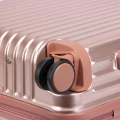 Royal Swiss - Reis Koffer - 56cm - Cijferslot- Lichtgewicht Koffer - 4 Wielen- Rosé Gold -Trolley Winkel 1200x1200 1018