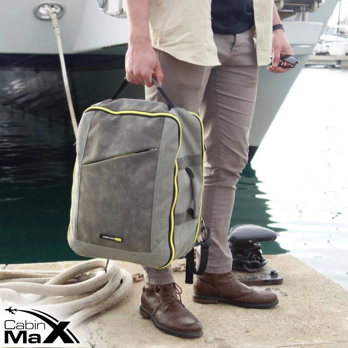 CabinMax Manhatten Reistas– Handbagage 30L - Rugzak – Backpack - 45x36x20cm – Lichtgewicht - Zwart 8 CabinMax Manhatten Reistas– Handbagage 30L - Rugzak – Backpack - 45x36x20cm – Lichtgewicht - Zwart - Afbeelding 6