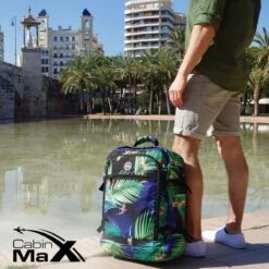 CabinMax Metz Reistas– Handbagage 44L- Rugzak – Schooltas - Backpack 55x40x20cm – Lichtgewicht - Zwart (MZ BK) -Trolley Winkel 1200x1200 1256