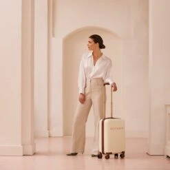 SUITSUIT - Fab Seventies - Antique White - Duo Set (55/76 Cm) -Trolley Winkel 1200x1200 1359