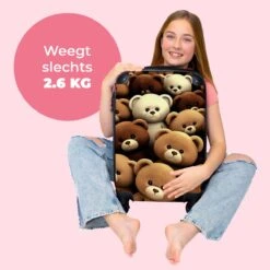 NoBoringSuitcases.com® Koffer - Knuffelbeer - Bruin - Design - Beer - Teddy - Trolley Op Wieltjes - Handbagagekoffer - Past Binnen 55x40x20 Cm En 55x35x25 Cm - Reiskoffers -Trolley Winkel 1200x1200 1476