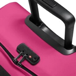 Eastpak TRANVERZ S Reiskoffer, Handbagage (51 X 32.5 X 23 Cm) - Pink Escape -Trolley Winkel 1200x1200 1490
