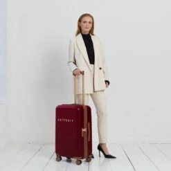 SUITSUIT - Fab Seventies Classic - Biking Red - Reiskoffer (66 Cm) 17 SUITSUIT - Fab Seventies Classic - Biking Red - Reiskoffer (66 Cm) -Trolley Winkel 1200x1200 1510
