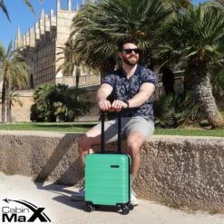 CabinMax Handbagage Koffer - Trolley 30L - Harde Reiskoffer - 45x36x20cm - Lichtgewicht - Groot Capaciteit - Mint Green -Trolley Winkel 1200x1200 1631