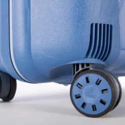 Roncato Light 4 Wiel Trolley 68 Avio Blue -Trolley Winkel 1200x1200 192