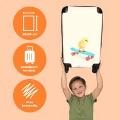 NoBoringSuitcases.com® Kinderkoffer - Trolley Op Wieltjes - Kuiken - Skateboard - Blauw - Kinderen - Dieren - Reiskoffer Kinderen - Past Binnen 55x40x20 Cm En 55x35x25 Cm - Fotokoffer -Trolley Winkel 1200x1200 1963