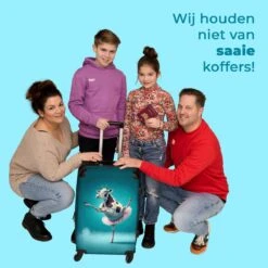 NoBoringSuitcases.com® Koffer Groot - Koe - Ballet - Portret - Blauw - Dieren - Trolley Koffer Met TSA-slot - Met Wielen - 90 Liter - Reiskoffer - 66 Cm 14 NoBoringSuitcases.com® Koffer Groot - Koe - Ballet - Portret - Blauw - Dieren - Trolley Koffer Met TSA-slot - Met Wielen - 90 Liter - Reiskoffer - 66 Cm -Trolley Winkel 1200x1200 206
