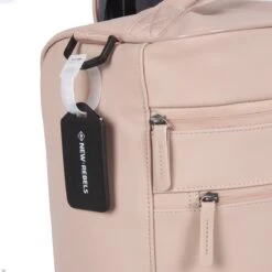 New Rebels® Harper Reistas / Weekendtas Geschikt Voor Handbagage - Waterafstotend Polyutheraan - Trolley Met Wielen En Reflectiedetails - Oud Roze - 29L -Trolley Winkel 1200x1200 355