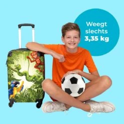 NoBoringSuitcases.com® Koffer Groot - Jungle - Dieren - Groen - Kinderen - Trolley Koffer Met TSA-slot - Met Wielen - 90 Liter - Reiskoffer - 66 Cm 11 NoBoringSuitcases.com® Koffer Groot - Jungle - Dieren - Groen - Kinderen - Trolley Koffer Met TSA-slot - Met Wielen - 90 Liter - Reiskoffer - 66 Cm -Trolley Winkel 1200x1200 394