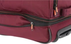 Travelite Reistas / Weekendtas / Handbagage - Basics - 32 Cm (small) - Rood -Trolley Winkel 1200x745