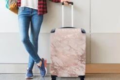 MuchoWow® Koffer - Marmer - Roze - Luxe - Marmerlook - Glitter - Design - Past Binnen 55x40x20 Cm En 55x35x25 Cm - Handbagage - Trolley - Fotokoffer - Cabin Size - Print -Trolley Winkel 1200x800 2