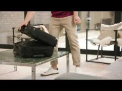 Eastpak TRANZSHELL M Reiskoffer (67 X 42 X 4 Cm) - Black 29 Eastpak TRANZSHELL M Reiskoffer (67 X 42 X 4 Cm) - Black -Trolley Winkel 1200x900 2