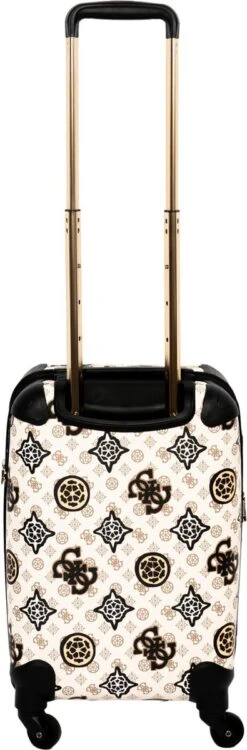 Guess House Party 18 In 4 Wheeler Dames Reiskoffer - Cream Multi Logo -Trolley Winkel 395x1200 1
