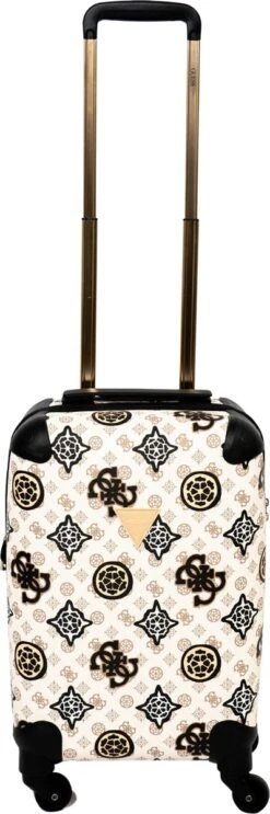 Guess House Party 18 In 4 Wheeler Dames Reiskoffer - Cream Multi Logo -Trolley Winkel 399x1200 4