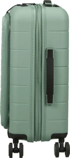 American Tourister Reiskoffer Met Laptopvak - Novastream Spinner 55/20 Tsa (Handbagage) Nomad Green -Trolley Winkel 536x1200 3