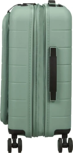 American Tourister Reiskoffer Met Laptopvak - Novastream Spinner 55/20 Tsa (Handbagage) Nomad Green -Trolley Winkel 574x1200 7
