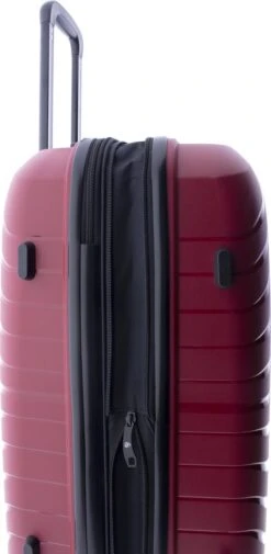 Gladiator Kick-Off Middelgrote Koffer Expandable - 67 Cm - 72/90 Liter - Eco Friendly Recyclebaar PP - Rood -Trolley Winkel 587x1200 1