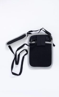 Groene Berg Nektasje - Reistas - Paspoorthouder Met RFID Blokkering - Reisportemonnee - Lichtgrijs -Trolley Winkel 736x1200 1