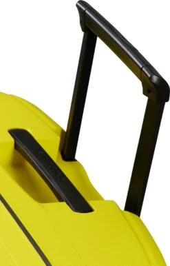 Samsonite Reiskoffer - S'Cure Spinner 81/30 - Lime -Trolley Winkel 768x1200 1