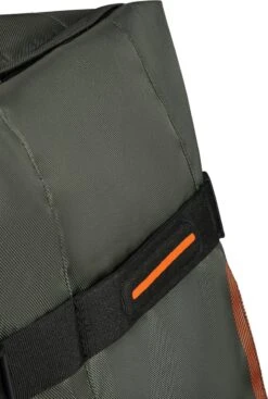 American Tourister Reistas Met Wielen - Urban Track Duffle/Wh L (Groot) Dark Khaki -Trolley Winkel 808x1200 3